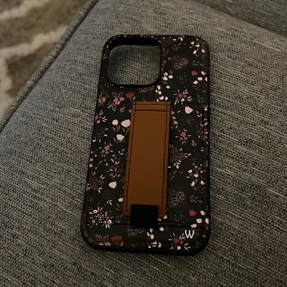 Walli case iPhone 13 Pro